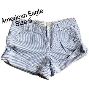 American Eagle 🦅 Stripped Shorts